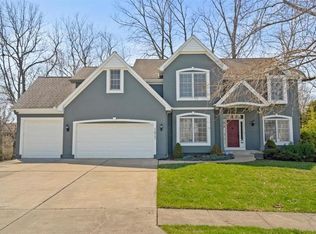 1417 SW Surrey Trce, Lees Summit, MO 64081