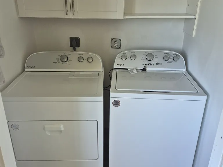 2621 Cove Cay Dr #405 — Photo 33