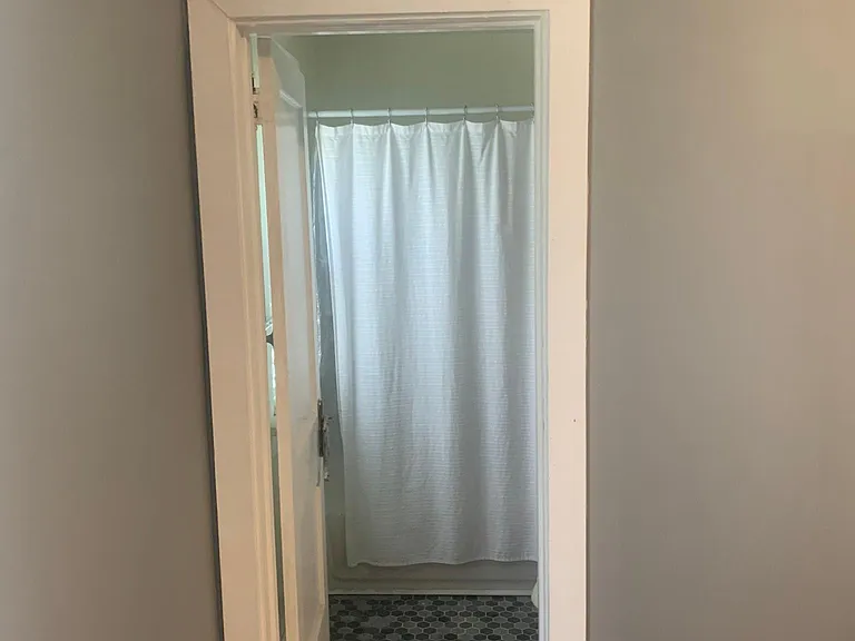 27 Maplewood St #1 — Photo 6