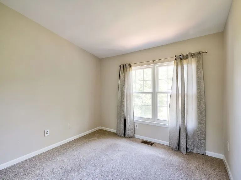 16 Casino Ct — Photo 27