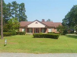 405 Harrell St, Spring Lake, NC 28390
