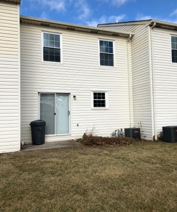 2nd image of 605 Village Green Dr
