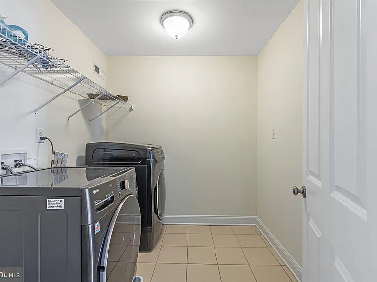 2707 Henry Moore Ln — Photo 29