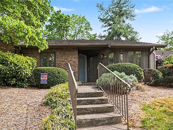 2nd image of 132 Breckindale Cir