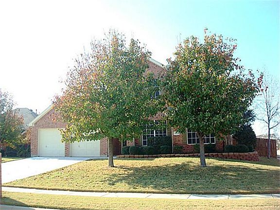 2nd image of 3100 Waterton Cir