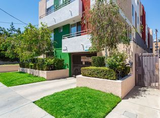 11037 Hartsook St APT 105, North Hollywood, CA 91601