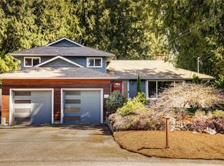 6429 Rodolph Rd, Central Saanich, BC V8Z 5W3