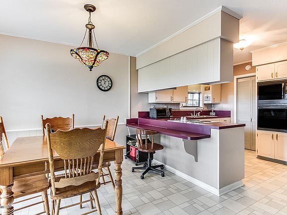 5th image of 304 Rue Des Vieux Chenes