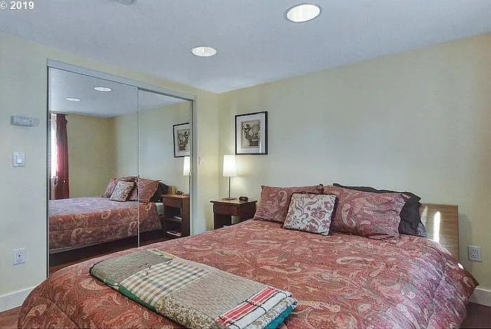 310 SE 85th Ave #2 — Photo 4