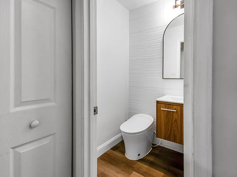 14318 S Shore Ct — Photo 21