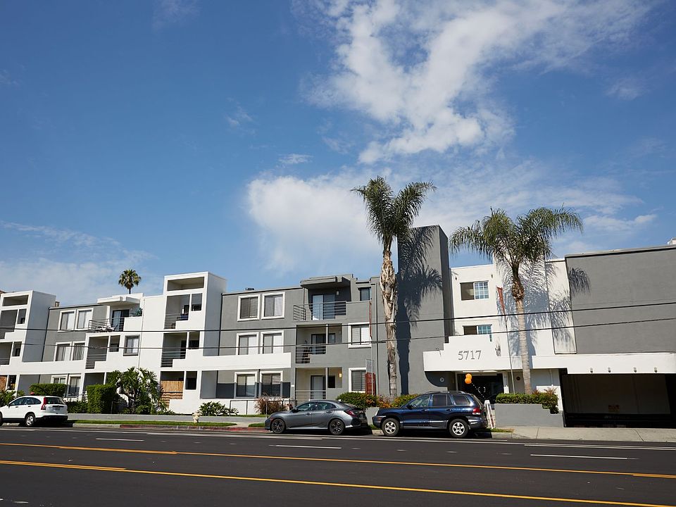 1st image of 5717 Laurel Canyon Blvd #318