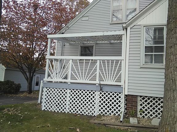 3rd image of 9358 Kennedy Ave