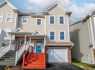 69 Outrigger Cres, Halifax, NS B3M 4V9