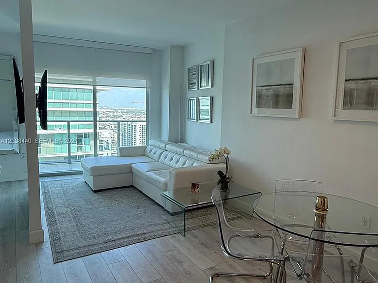 1100 S Miami Ave #3906 — Photo 2
