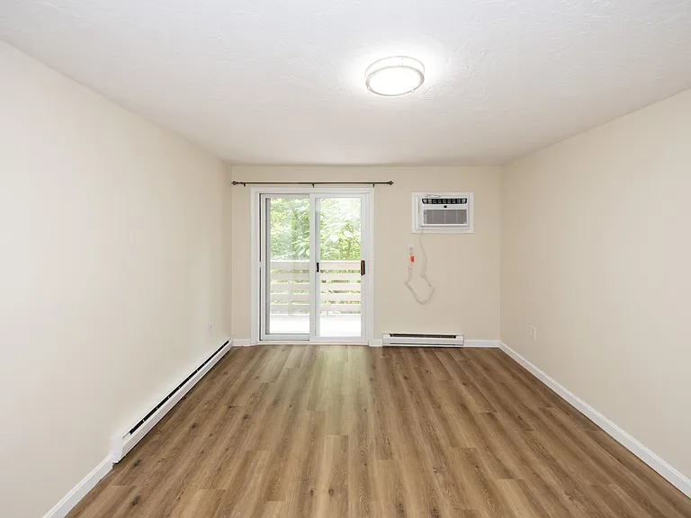 1203 Grafton St #39 — Photo 16
