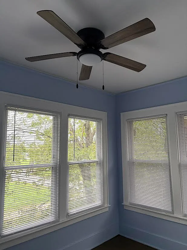 3 bed, 2200 sqft, $850 — Photo 3
