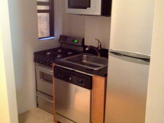 4th image of 171 E 90th St APT 2C