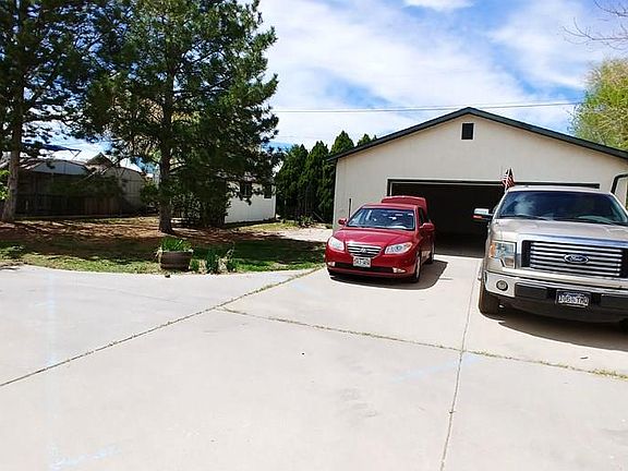 2nd image of 609 Cactus St