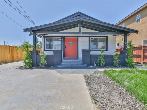 1658 E 68th St, Los Angeles, CA 90001