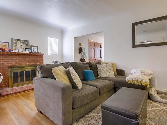 3rd image of 4881 Hawley Blvd