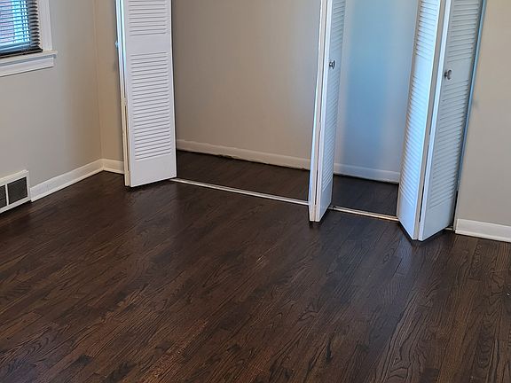 5th image of 6994 Town Ln