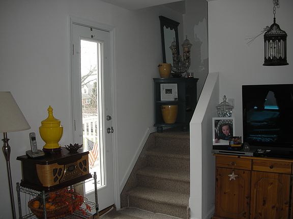 4th image of 74-13 Little Neck Pkwy. # Fl 2nd