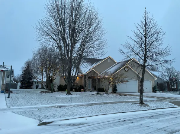 4226 E Appleseed Dr, Appleton, WI 54913