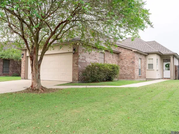8977 Lake Mist Dr, Baton Rouge, LA 70810