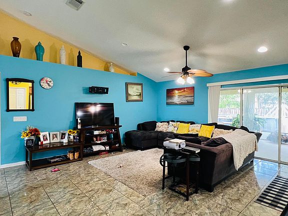 3rd image of 562 NW Turton Terrace