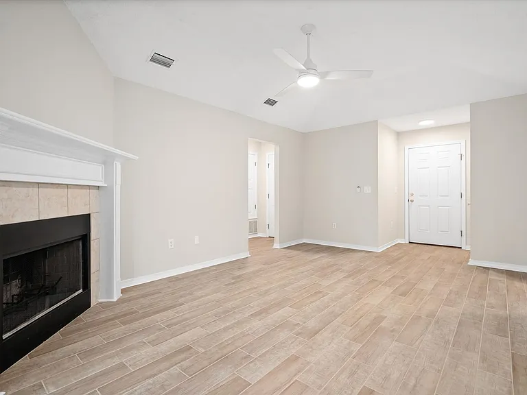 8218 Edgewood Dr — Photo 3