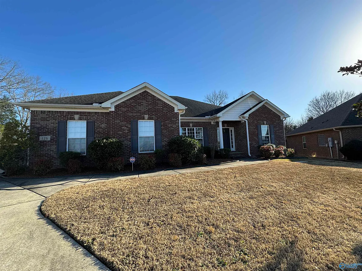 Building Photo - 126 Bilton Dr