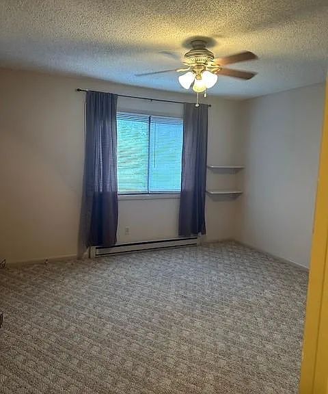 20 N College St — Photo 17
