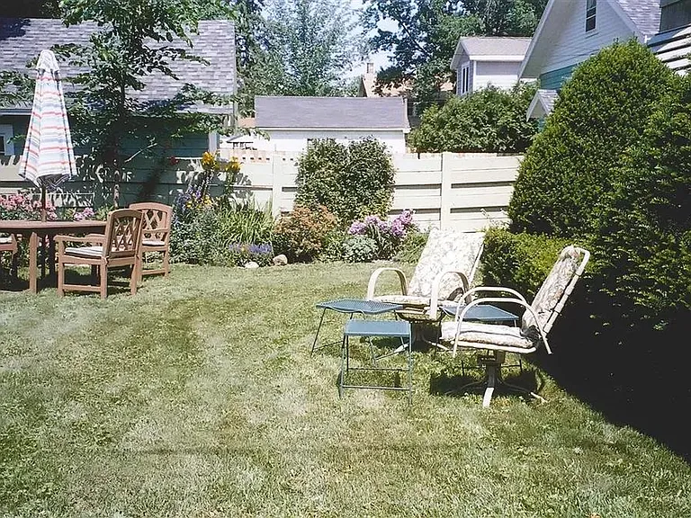 1556 Pine St — Photo 13