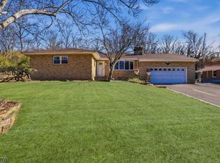 55 Stella Dr, Bridgewater Twp., NJ 08807