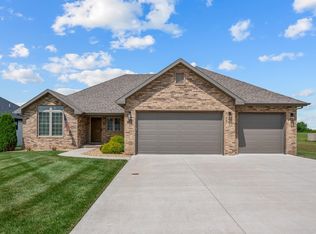 2167 S Lexus Ave, Springfield, MO 65807