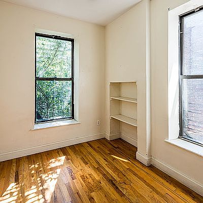 5th image of 346 Gates Ave #D3