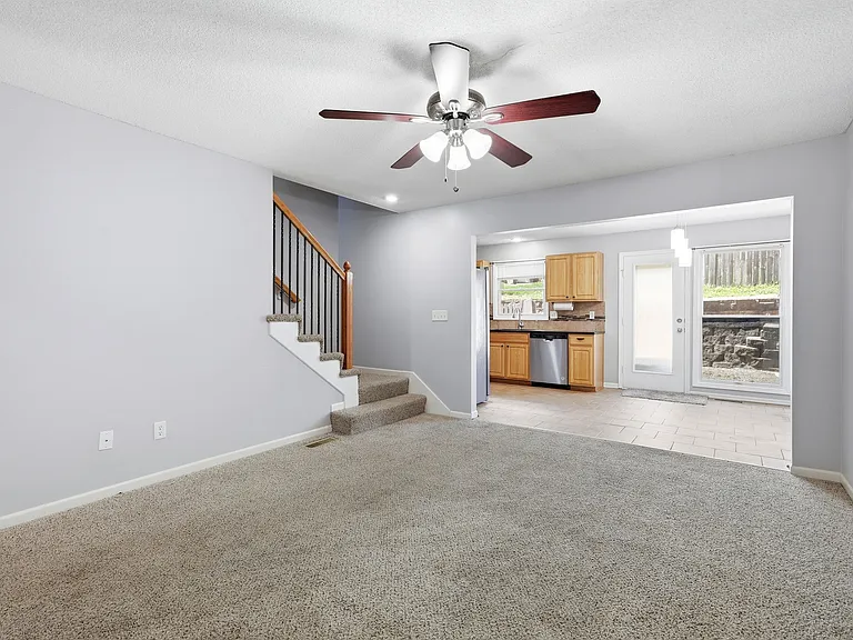 13012 S Washington Ct — Photo 3