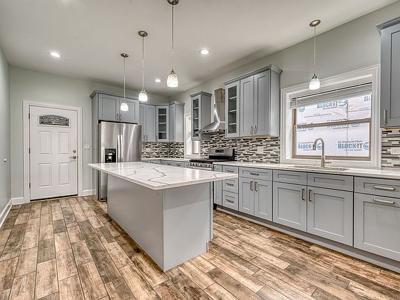 5th image of 1242 N Kedzie Ave #1