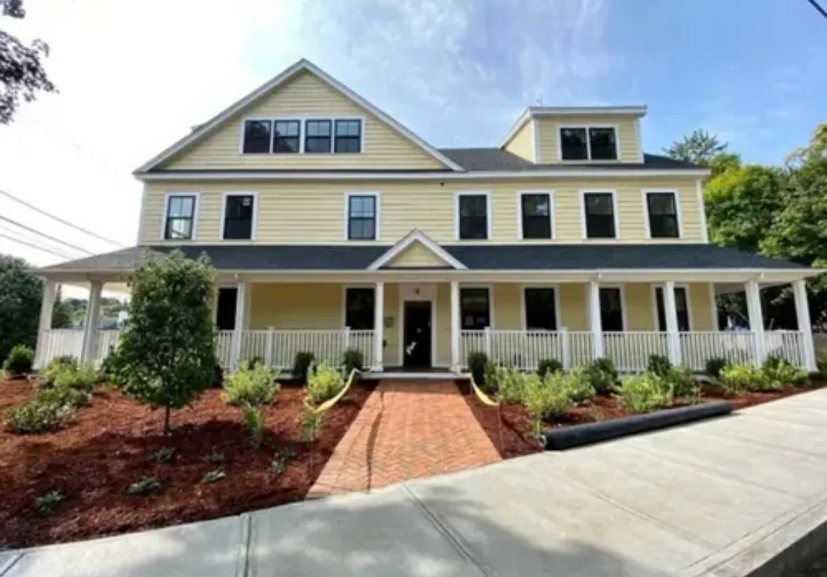 1 bed, $2,100 — Photo 1