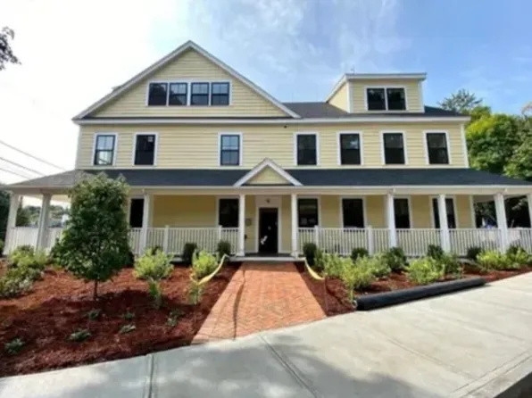 42 Summer St APT 17, Maynard, MA 01754