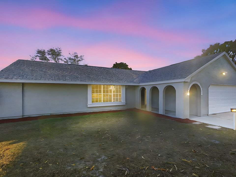 1st image of 1522 SE Hearne Court