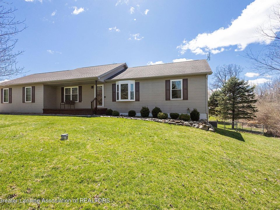 11127 Garrett Dr, Fowlerville, MI 48836 | Zillow
