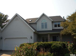 337 Lakeview Dr, Avon, IL 61415