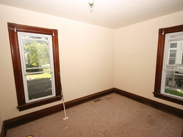 430 E Racine St #LOWR — Photo 6