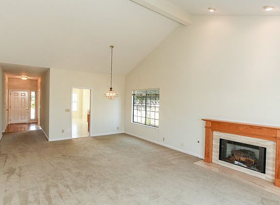 4th image of 201 Marvilla Cir
