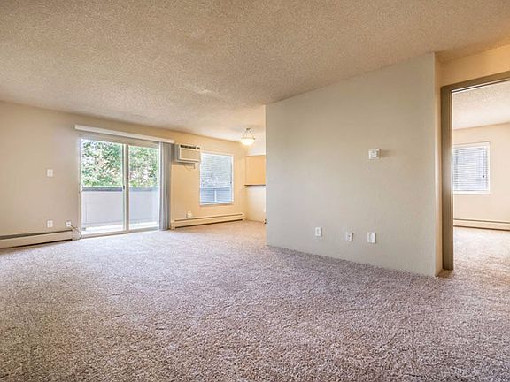 Stone Garden on Birch dining and living area