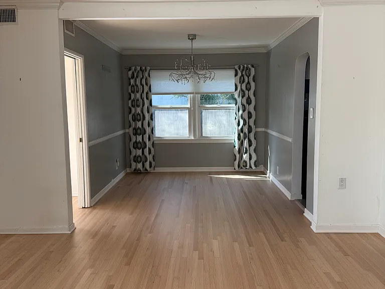 1221 S Curson Ave — Photo 2
