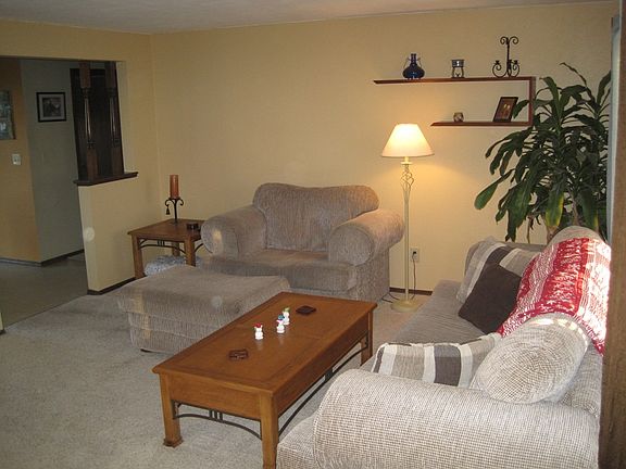 Spacious Living Rm