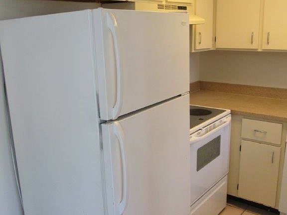 5th image of 6625 Winfield Blvd APT 105