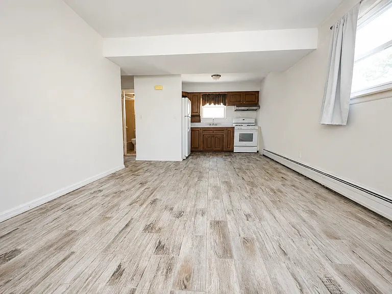 101 Brookfield Ave #1 — Photo 8